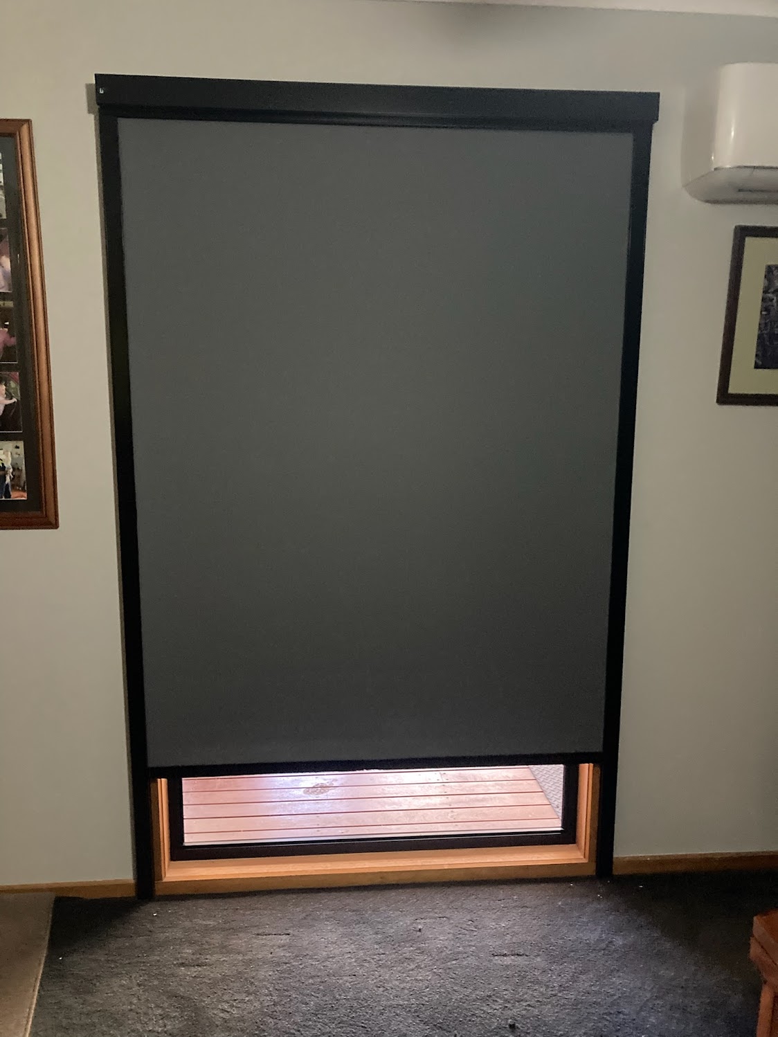 Doorway blockout blind